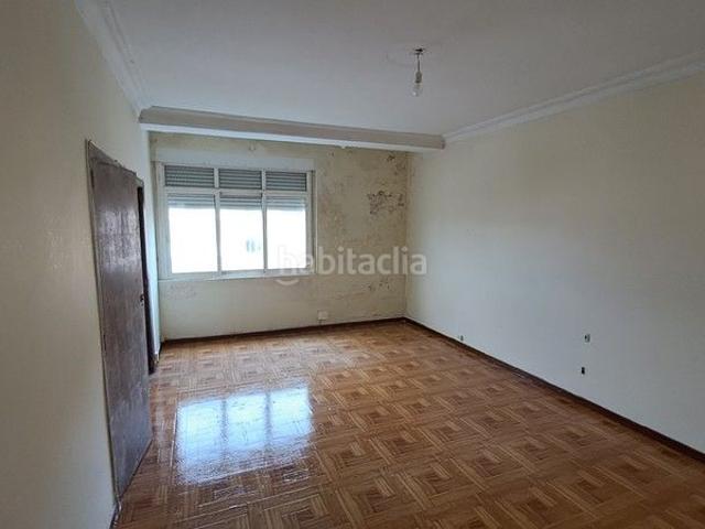 Piso en venta en Fene, Ferrol