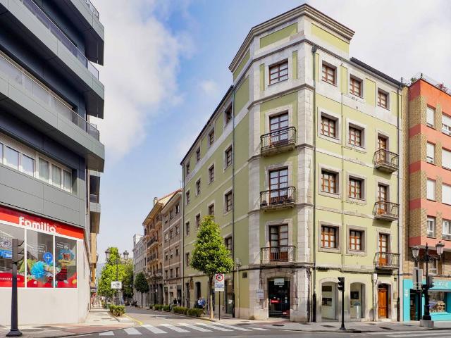 Piso en venta en Centro, Oviedo