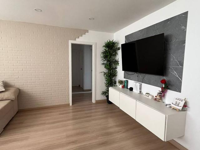 Piso en venta en Cornellà De Llobregat, Centre