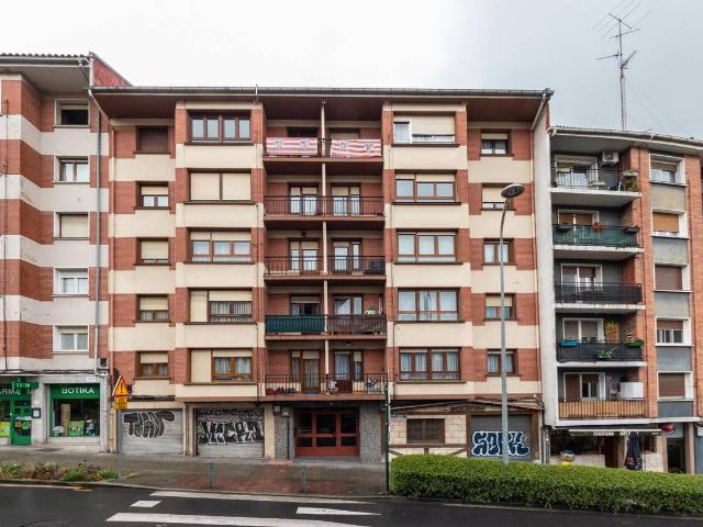 Piso en venta en Kurtzea, Galdakao