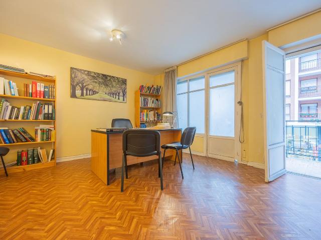 Piso en venta en Kurtzea, Galdakao
