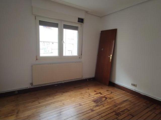 Piso en venta en Kurtzea, Galdakao