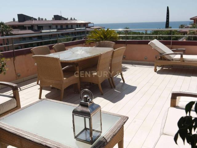 Piso en venta en Gavà, Àngela Roca