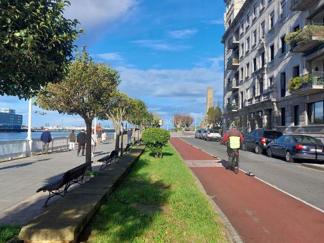 Piso en venta en Elexalde, Getxo