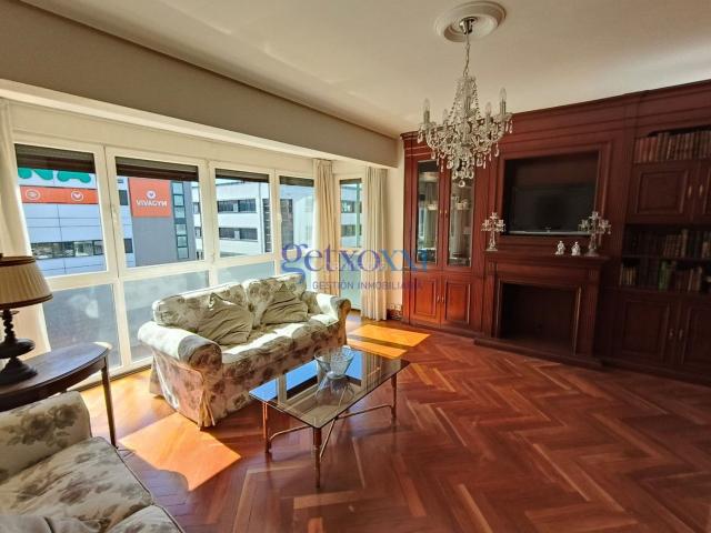Piso en venta en Elexalde, Getxo