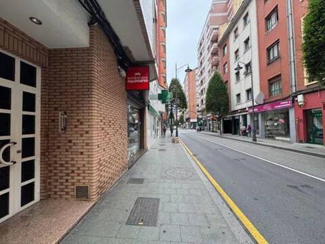 Piso en venta en El Llano, Gijón