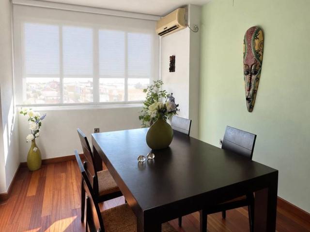 Piso en venta en Barrio de Nicolás, Gines