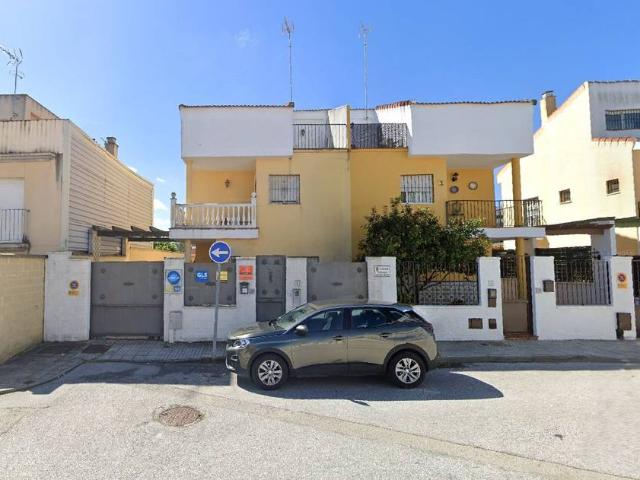 Piso en venta en Barrio de Nicolás, Gines
