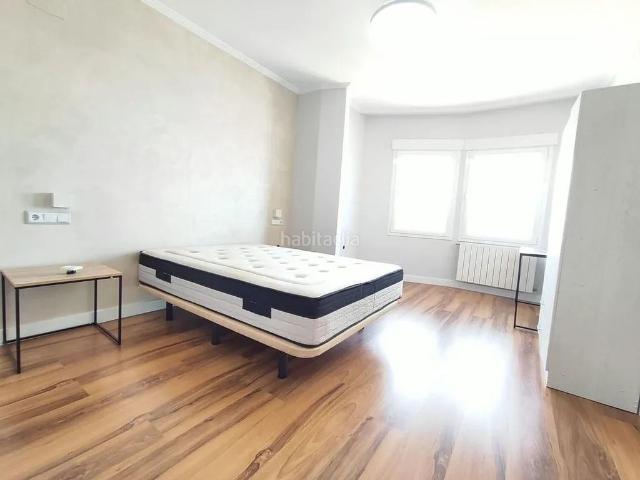 Piso en venta en La Gineta, Castilla-La Mancha