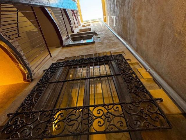 Piso en venta en Barri Vell, Girona