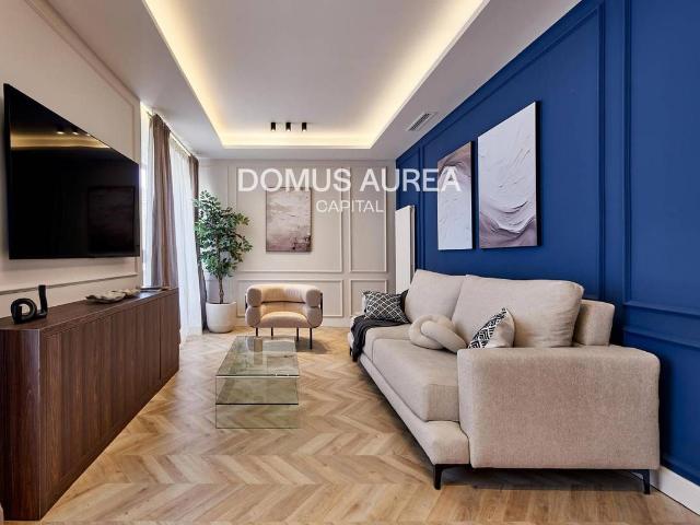 Piso en venta en Madrid, Cortes