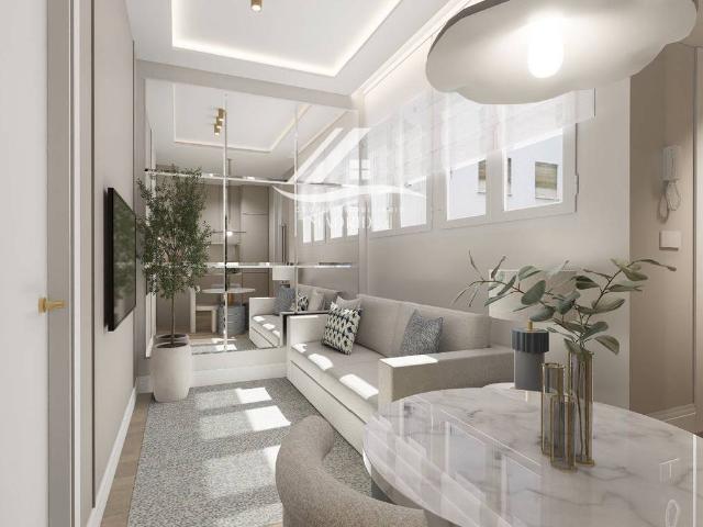 Piso en venta en Cortes, Madrid