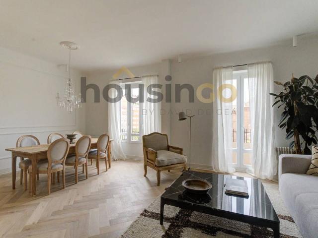 Piso en venta en Madrid, Cortes
