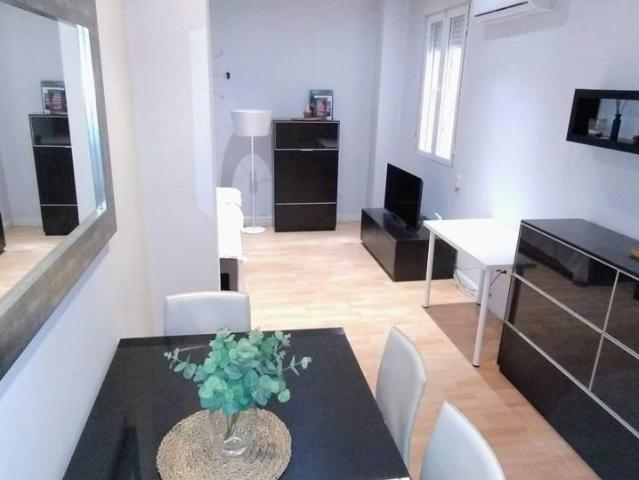 Piso en venta en Madrid, Cortes