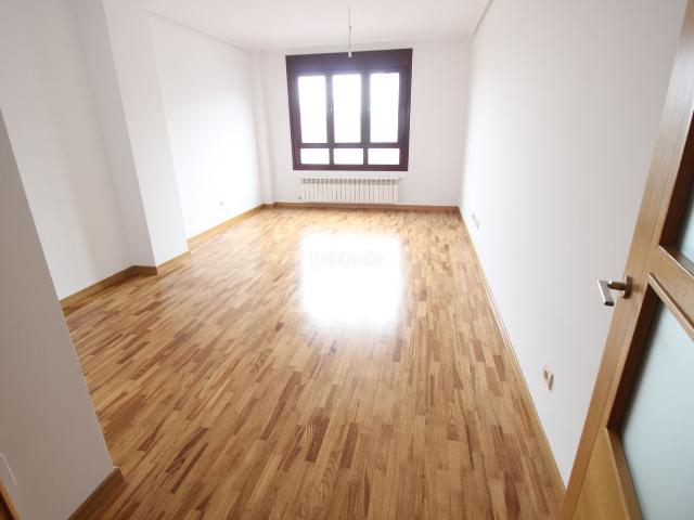 Piso en venta en Los Laureles, Gozón