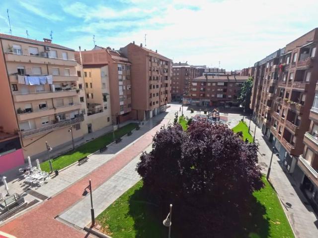 Piso en venta en Las Gaunas, Logroño