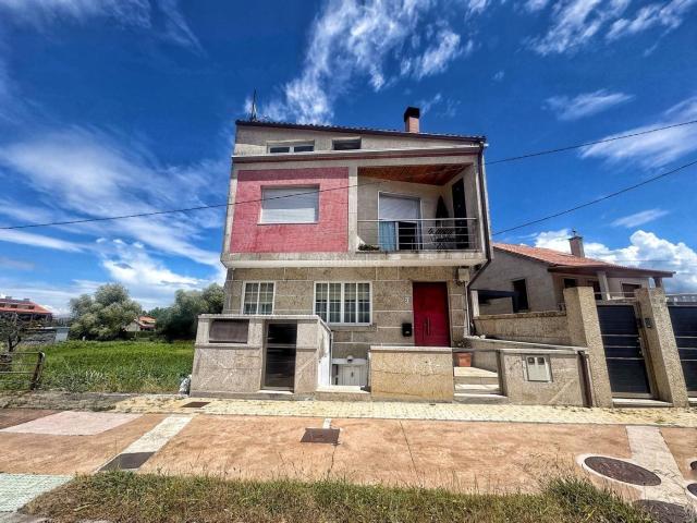 Piso en venta en O Grove, O Salnés
