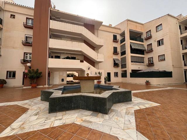 Piso en venta en La Sierrezuela, Costa del Sol Occidental