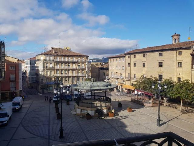 Piso en venta en Haro, La Rioja