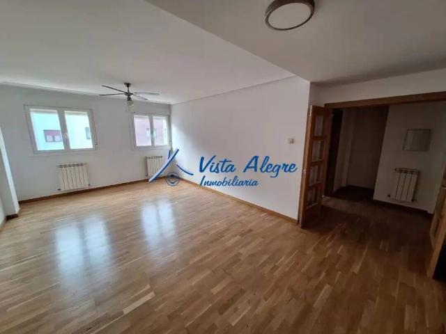 Piso en venta en Haro, La Rioja