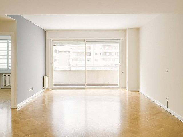 Piso en venta en Medina-sidonia, Madrid