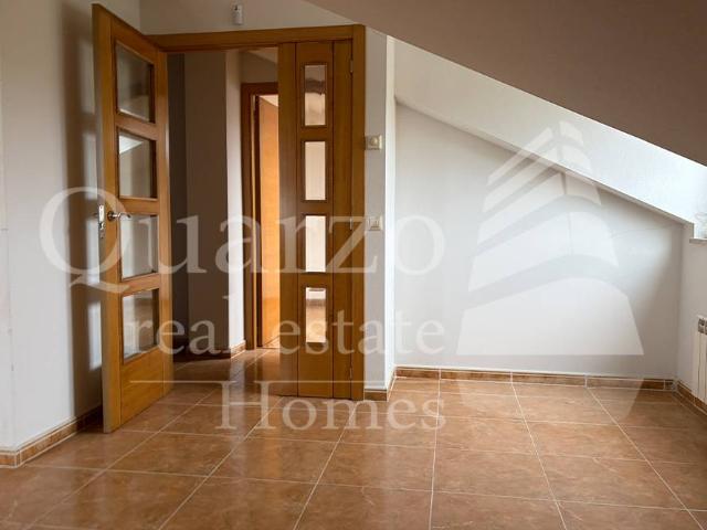 Piso en venta en Hontanares De Eresma, Castilla y León
