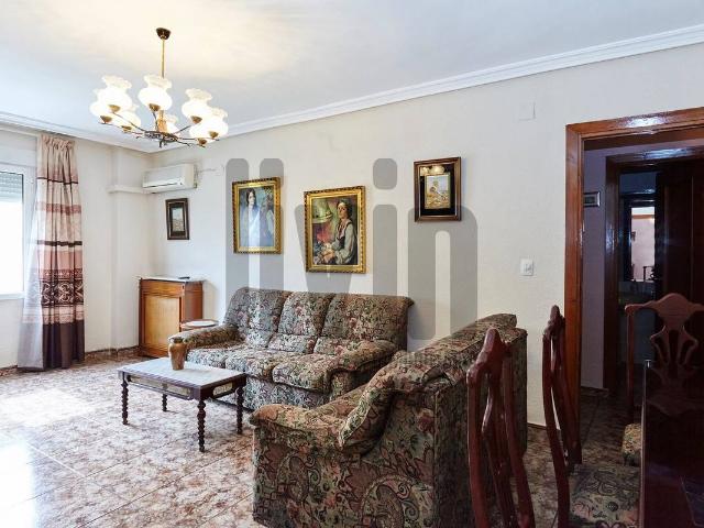 Piso en venta en San Bartolomé, Jaén