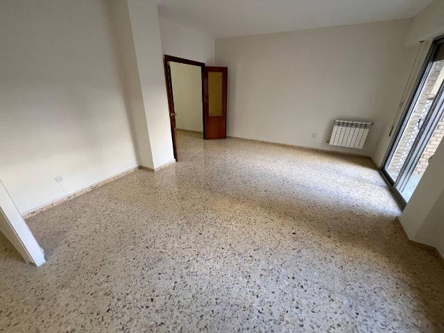 Piso en venta en San Bartolomé, Jaén