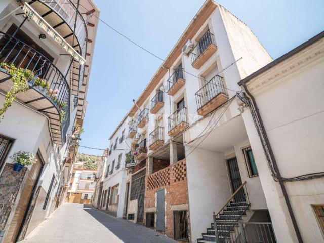 Piso en venta en Huelma