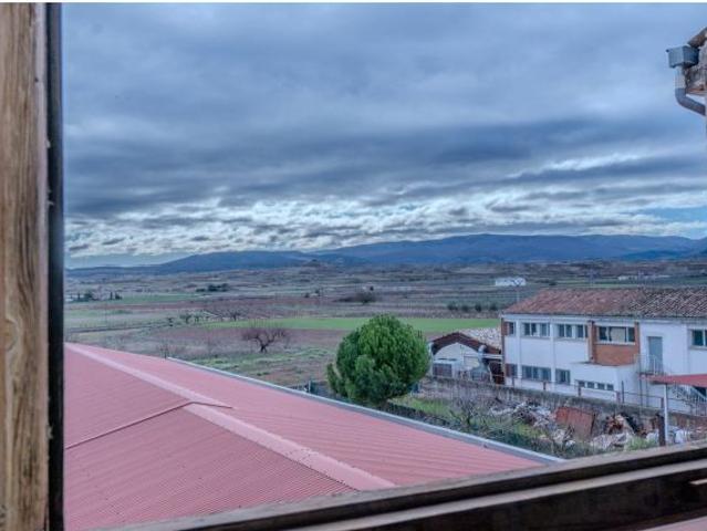 Piso en venta en Huércanos, La Rioja
