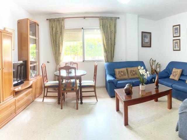 Piso en venta en Barriada Islas Canarias, Costa del Sol Occidental