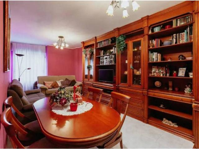 Piso en venta en Barrio del Perpetuo Socorro, Huesca/Uesca