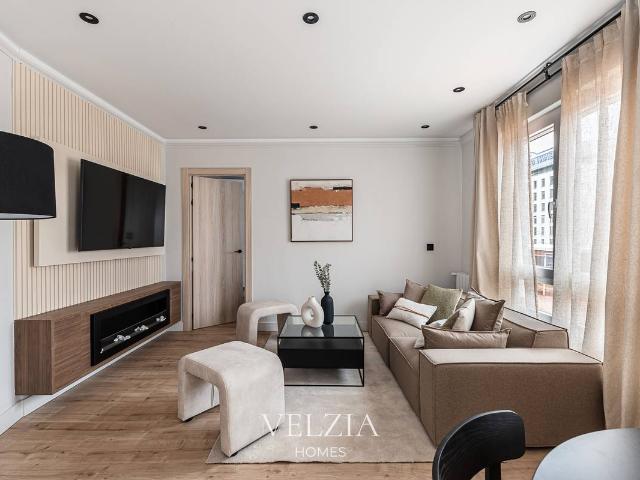 Piso en venta en Madrid, Cortes