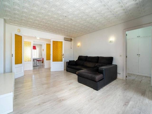 Piso en venta en Crist Rei, Raiguer