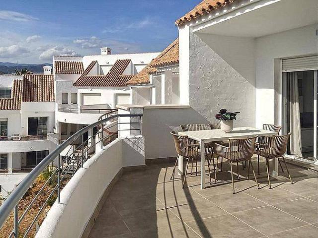 Piso en venta en Istán