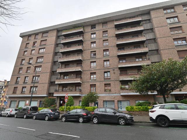 Piso en venta en Ibaiondo, Bilbao