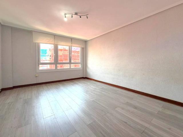 Piso en venta en Ibaiondo, Bilbao
