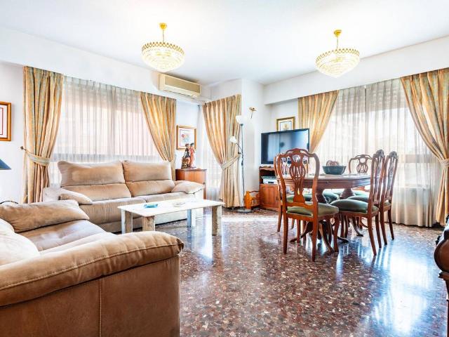 Piso en venta en l'Horta Sud, Valencia
