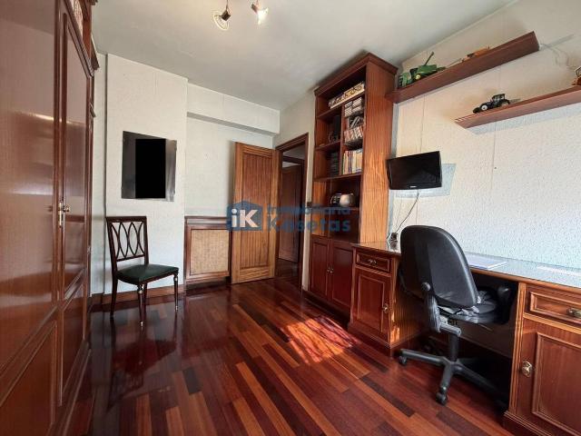 Piso en venta en Ariz, Basauri