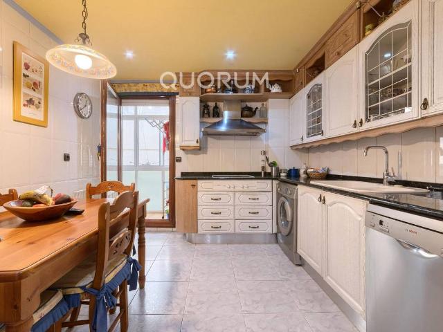 Piso en venta en Ariz, Basauri