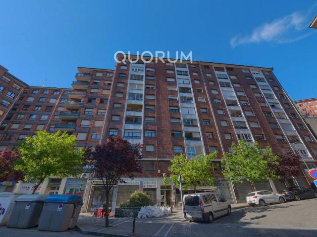 Piso en venta en Ariz, Basauri