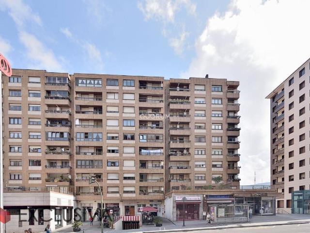 Piso en venta en Basauri, Urbi