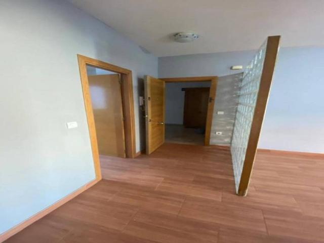 Piso en venta en La Algaba, Andalucía