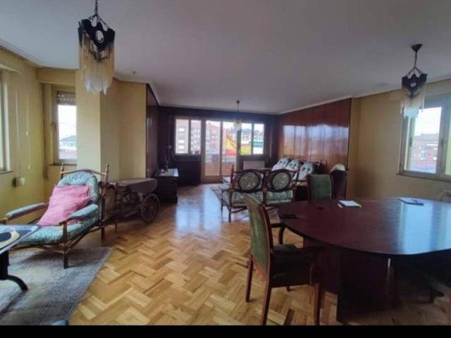 Piso en venta en La Bañeza, Castilla y León