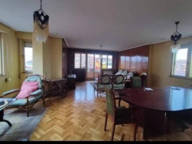 Piso en venta en La Bañeza, Castilla y León