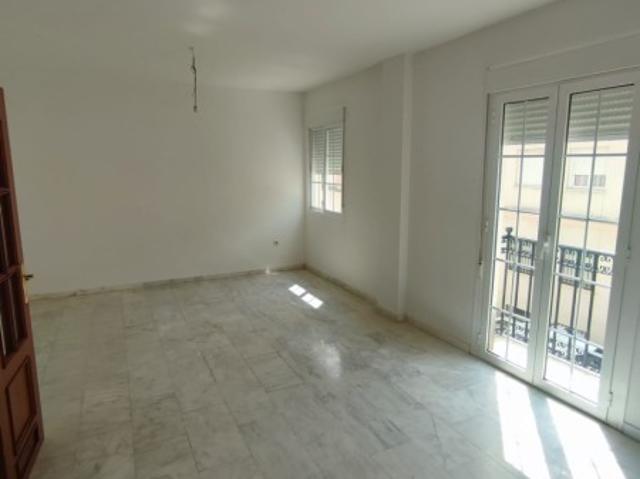 Piso en venta en La Carlota, Andalucía