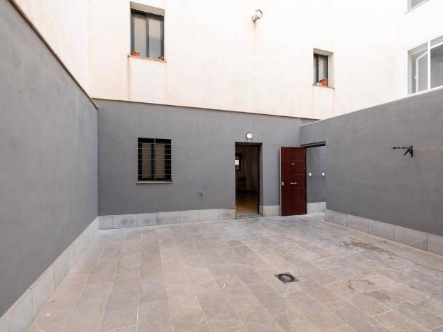 Piso en venta en Granada, Centro - Sagrario