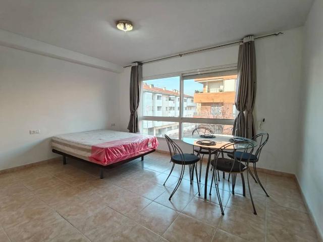 Piso en venta en Barri Vell, Gironès