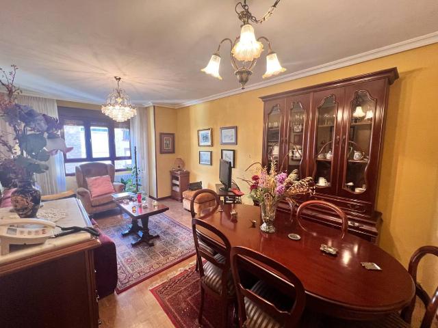 Piso en venta en Llangréu / Langreo