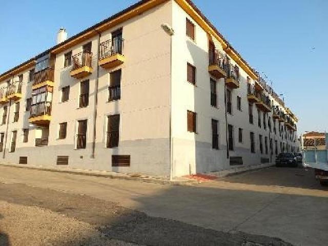 Piso en venta en La Fuente De San Esteban